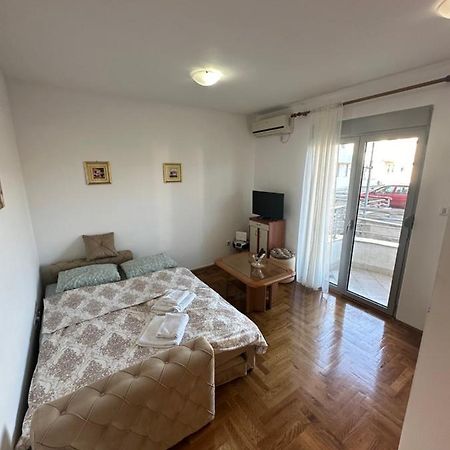 Apartment Stex 4 Podgorica Buitenkant foto