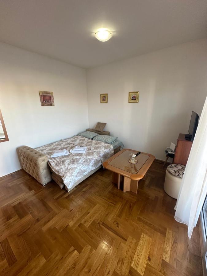 Apartment Stex 4 Podgorica Buitenkant foto